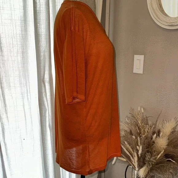 Hutch men’s v-neck shortsleeve t-shirt soft vintage set of 2 tan & orange Large - Picture 16 of 16